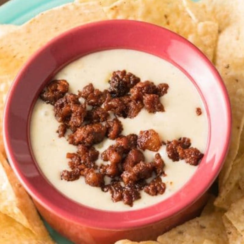Choriqueso Dip & Chips.