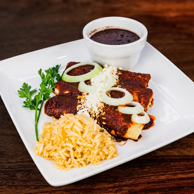 Enchiladas De Mole.